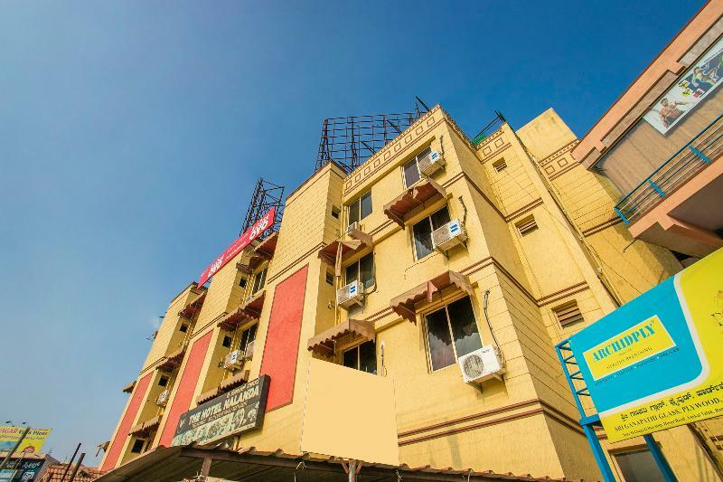 Super Collection O Lotus Grand Near Secunderabad Railway Station Hotel Buitenkant foto